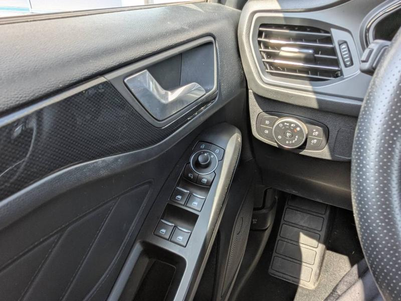 FORD Focus d’occasion à vendre à AUBAGNE chez AIX AUTOMOBILES (Photo 14)