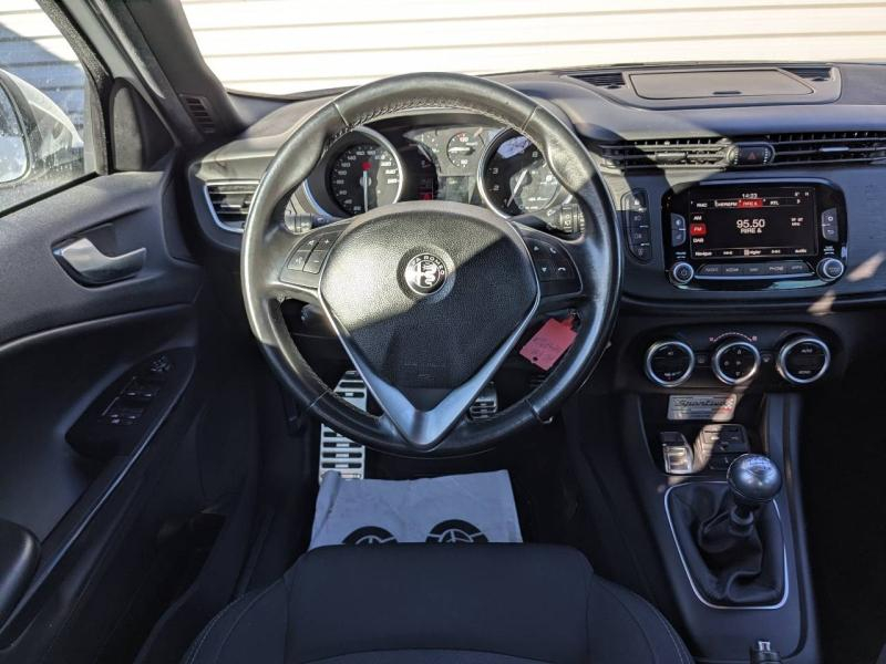 ALFA ROMEO Giulietta d’occasion à vendre à AUBAGNE chez AIX AUTOMOBILES (Photo 9)