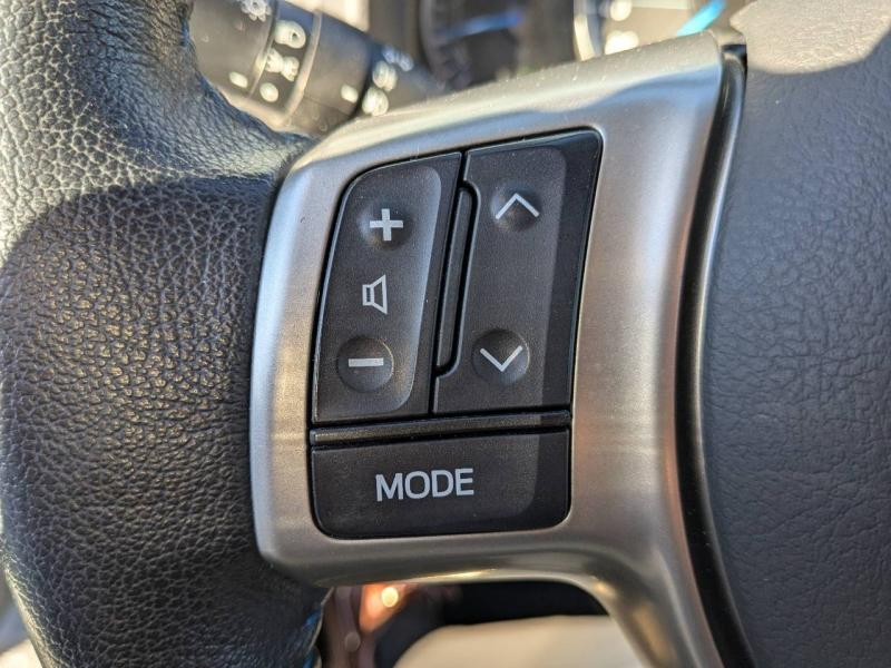 TOYOTA Yaris d’occasion à vendre à AUBAGNE chez AIX AUTOMOBILES (Photo 12)