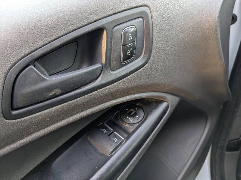 FORD Transit Connect VUL d’occasion à vendre à AUBAGNE chez AIX AUTOMOBILES (Photo 20)