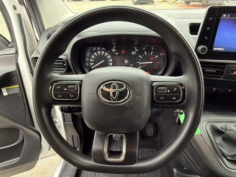 TOYOTA ProAce City VUL d’occasion à vendre à AUBAGNE chez AIX AUTOMOBILES (Photo 15)