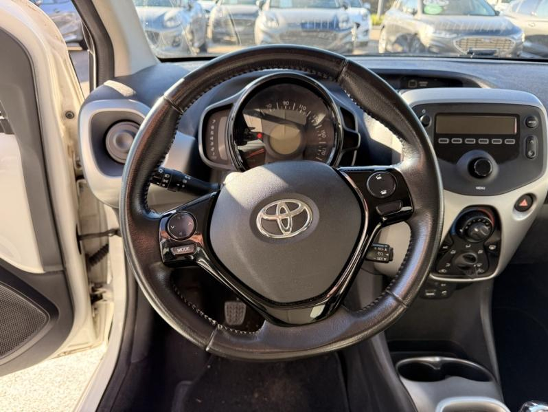 TOYOTA Aygo d’occasion à vendre à AUBAGNE chez AIX AUTOMOBILES (Photo 14)