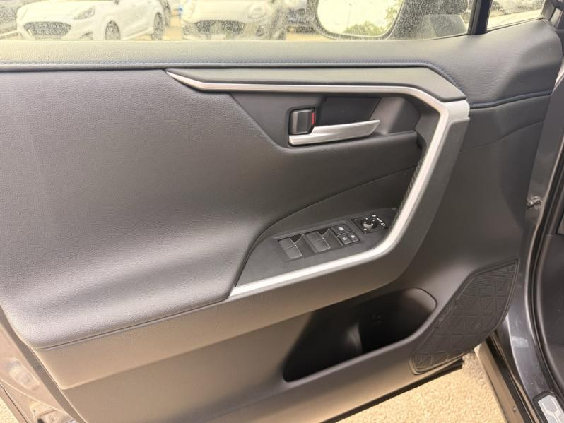 TOYOTA RAV4 d’occasion à vendre à AUBAGNE chez AIX AUTOMOBILES (Photo 9)