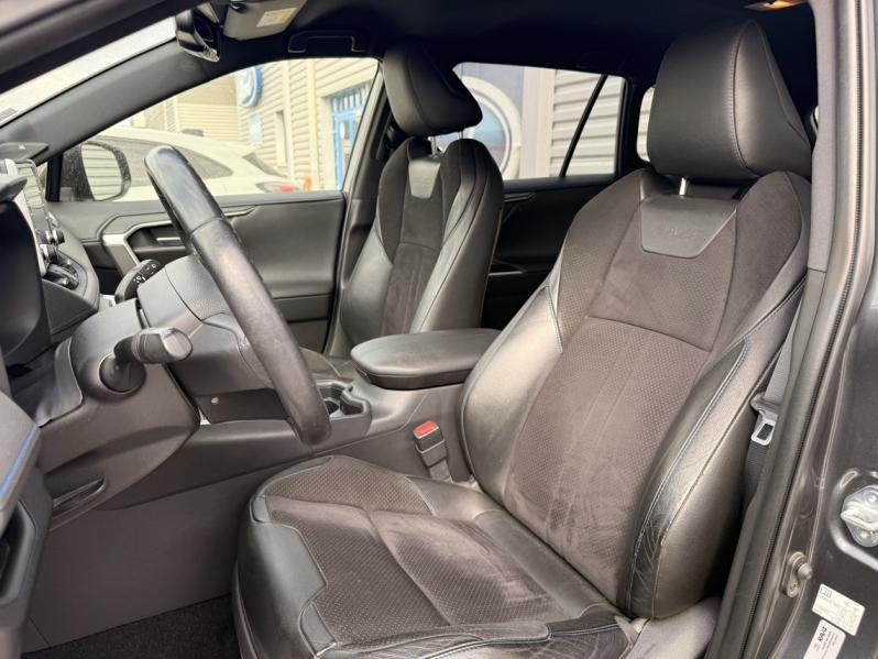 TOYOTA RAV4 d’occasion à vendre à AUBAGNE chez AIX AUTOMOBILES (Photo 14)