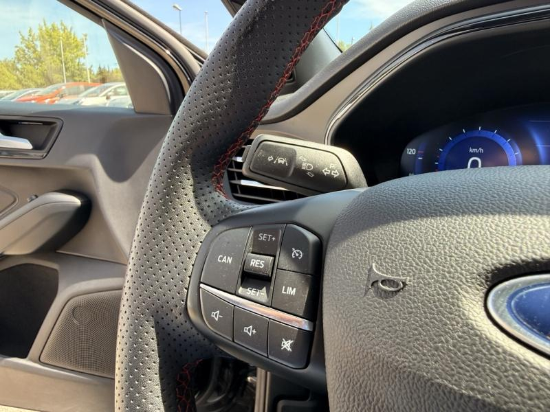 FORD Focus d’occasion à vendre à AUBAGNE chez AIX AUTOMOBILES (Photo 16)