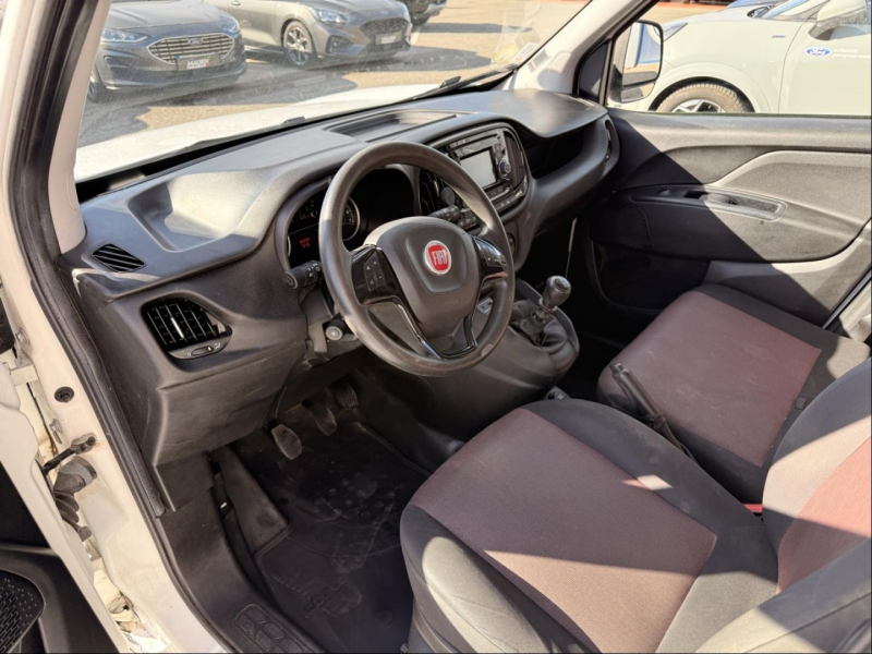 FIAT Doblo Cargo VUL d’occasion à vendre à AUBAGNE chez AIX AUTOMOBILES (Photo 10)